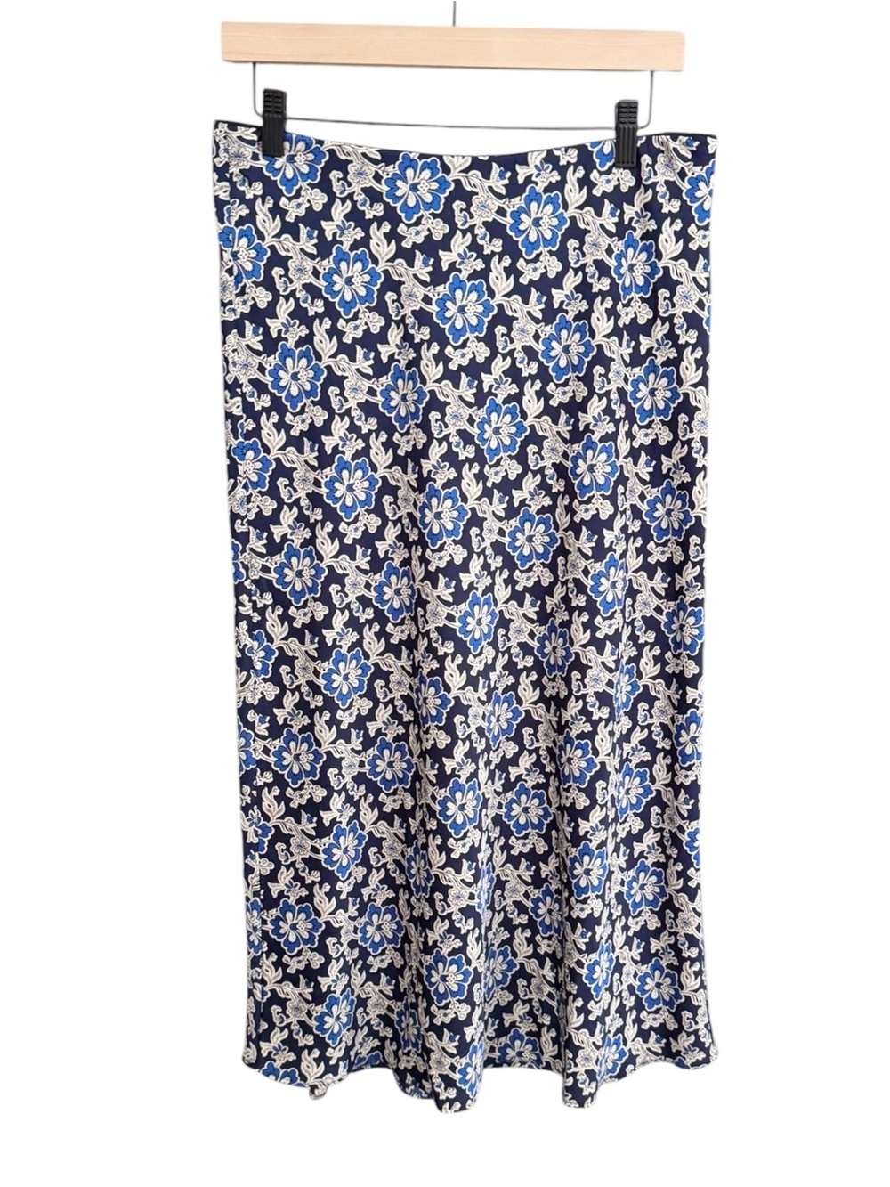 J Crew Gwyneth Slip Skirt in Floral Luster Charmeuse | MEDIUM NWT - Picture 3 of 9